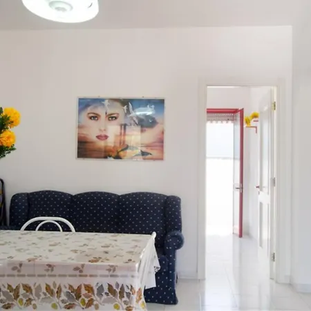 Antonella Nel Boomerang Village A